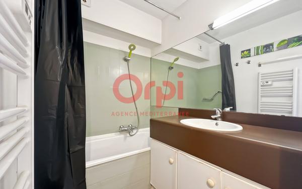 Appartement à vendre    2 pièces • 36 m2 Fréjus