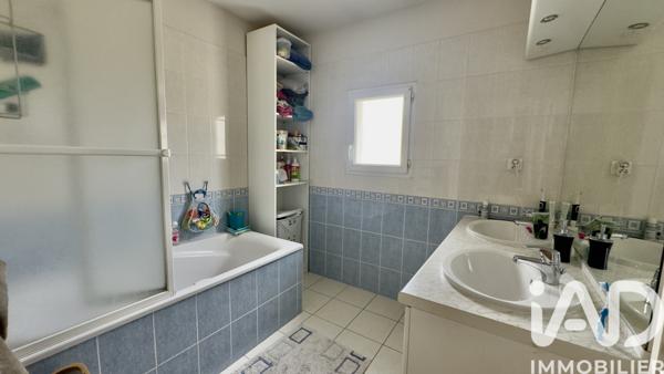Maison à vendre 5 pièces 118 m² Sainte-Luce-sur-Loire