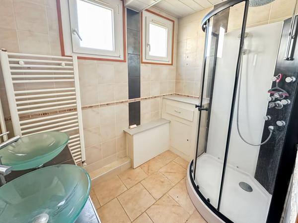 Appartement + annexe