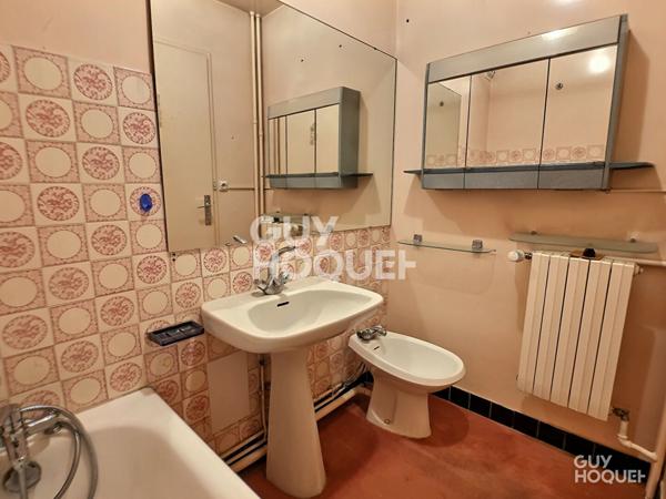 A VENDRE 2 PIECES AVEC GRAND BALCON SUD DE 52m²