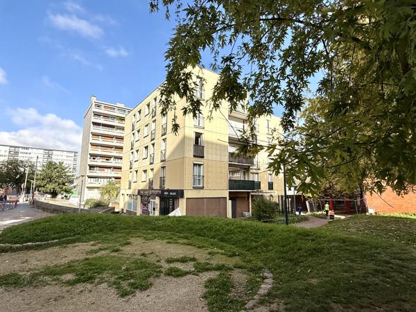 Noisy-le-Sec (93130) Appartement 3 Pièces avec parking centre-ville