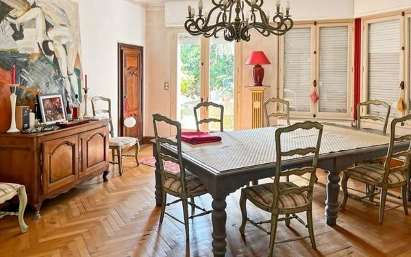 Maison à vendre    6 pièces •  Condom