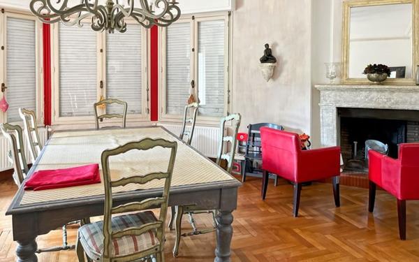 Maison à vendre    6 pièces •  Condom