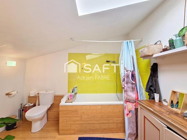 Un écrin de verdure dans une maison de village au centre de Bessières.