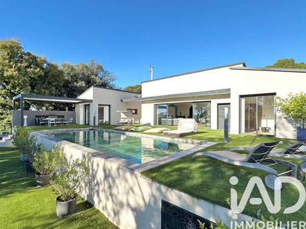 Maison à vendre 6 pièces 207 m² Uzès