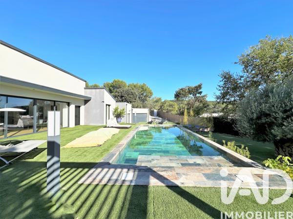 Maison à vendre 6 pièces 207 m² Uzès