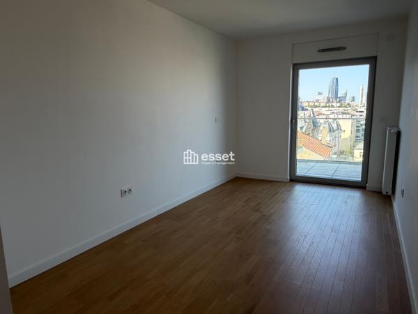 Location Appartement 4 pièces 106.2 m² - Suresnes 92150