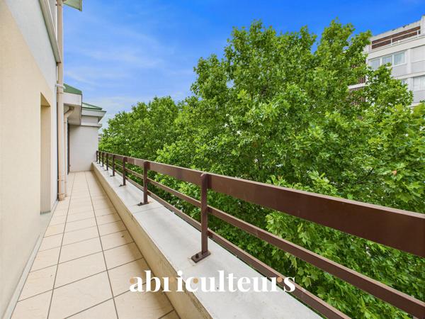 Splendide Appartement de 128.0 m² dans une résidence récente et sécurisée en vente à Villeneuve-la-Garenne (92390)