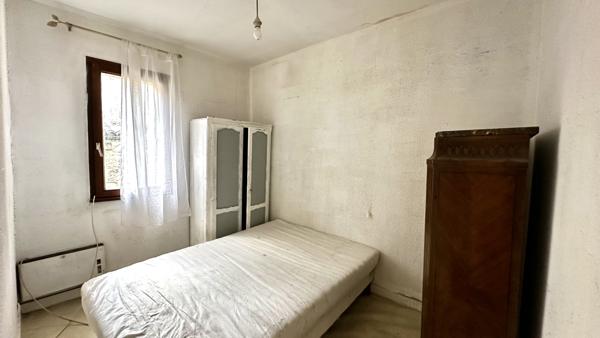 Bordeaux (33800) Ensemble de deux lots d'appartements 52 m² et 70 m² au sol au dernier étage
