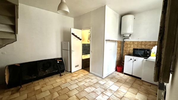 Bordeaux (33800) Ensemble de deux lots d'appartements 52 m² et 70 m² au sol au dernier étage