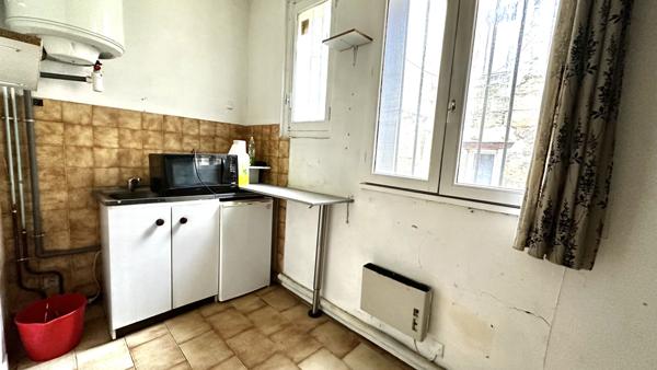 Bordeaux (33800) Ensemble de deux lots d'appartements 52 m² et 70 m² au sol au dernier étage
