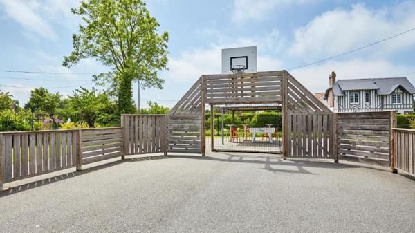 INVESTISSEMENT LOCATIF  AUBERVILLE  Résidence de tourisme Le Domaine de la Corniche - 5.06% de rentabilité
