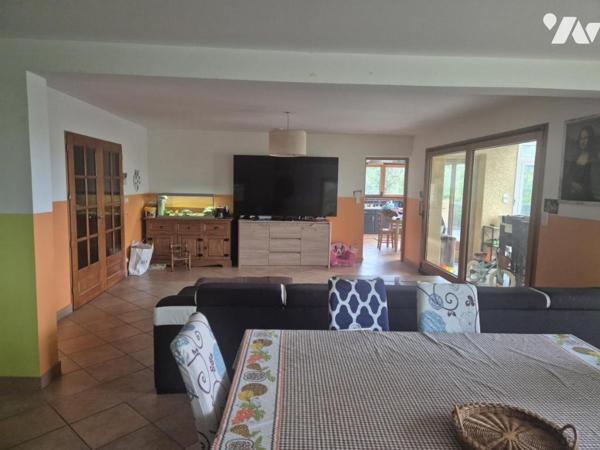 MAISON BORDURE RIVIERE AVEC VUE DEGAGEE