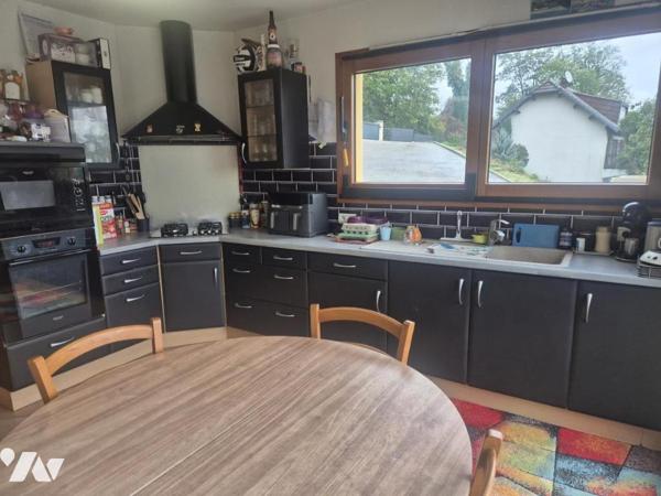MAISON BORDURE RIVIERE AVEC VUE DEGAGEE