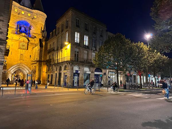 Quartier de la Grosse Cloche Fonds de Commerce de restauration