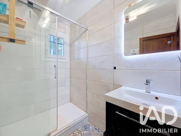 Maison à vendre 7 pièces 176 m² Saint-Fargeau-Ponthierry