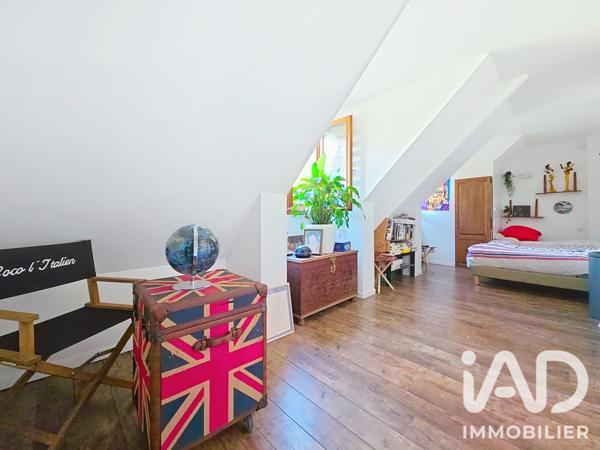 Maison à vendre 7 pièces 176 m² Saint-Fargeau-Ponthierry