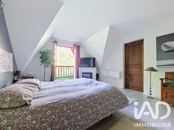 Maison à vendre 7 pièces 176 m² Saint-Fargeau-Ponthierry