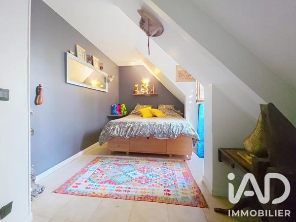Maison à vendre 7 pièces 176 m² Saint-Fargeau-Ponthierry