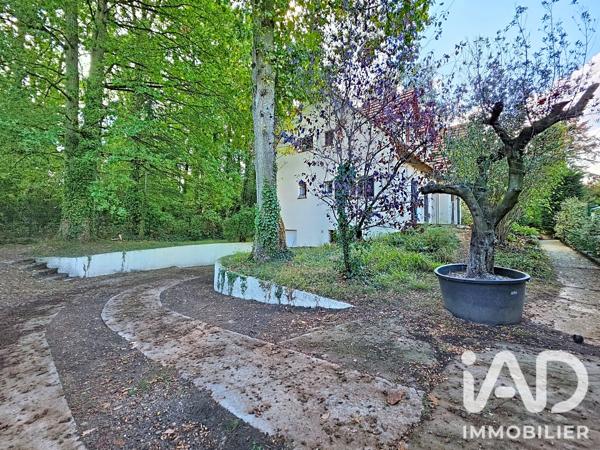 Maison à vendre 7 pièces 176 m² Saint-Fargeau-Ponthierry