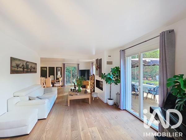 Maison à vendre 7 pièces 176 m² Saint-Fargeau-Ponthierry