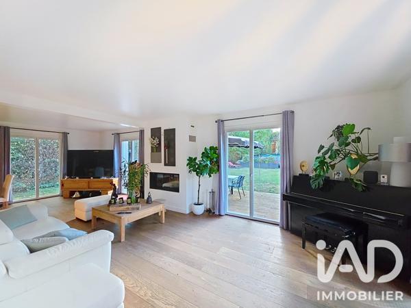 Maison à vendre 7 pièces 176 m² Saint-Fargeau-Ponthierry