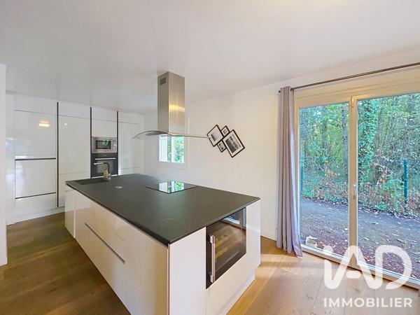 Maison à vendre 7 pièces 176 m² Saint-Fargeau-Ponthierry