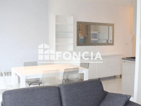 Location Studio meublé 34.18 m² - 60 RUE ALFRED KASTLER La Rochelle 17000