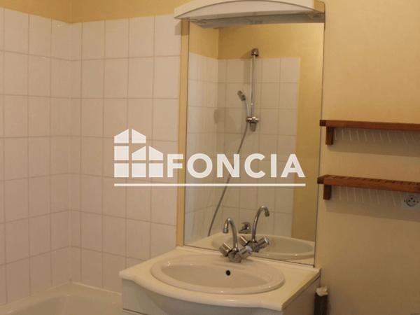 Location Studio meublé 34.18 m² - 60 RUE ALFRED KASTLER La Rochelle 17000