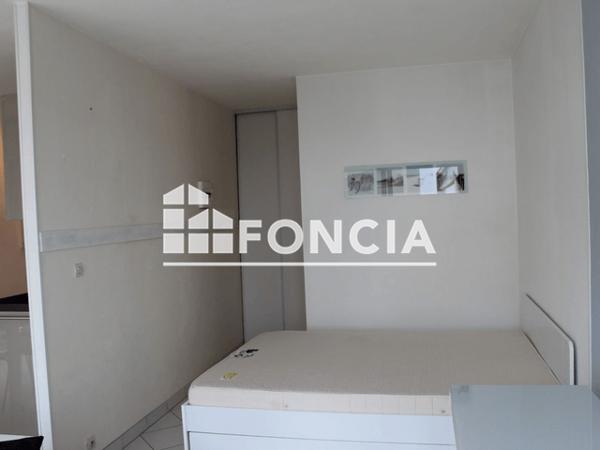 Location Studio meublé 34.18 m² - 60 RUE ALFRED KASTLER La Rochelle 17000