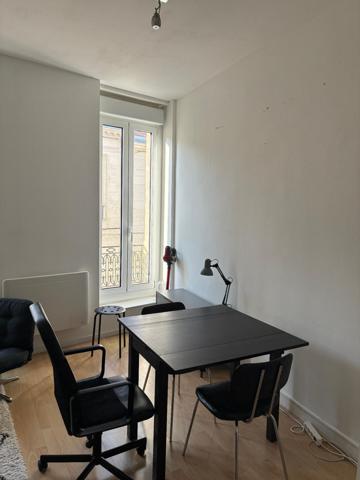 Bordeaux – Secteur Mériadeck – T1 bis meublé 33 m² – Disponible 1er septembre