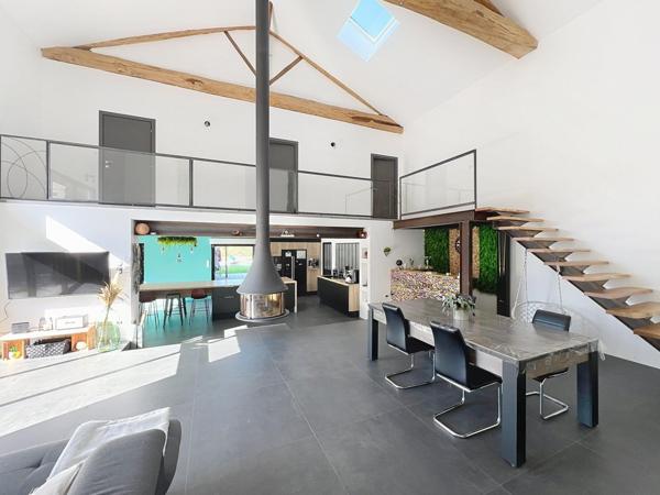 Magnifique pièce de vie