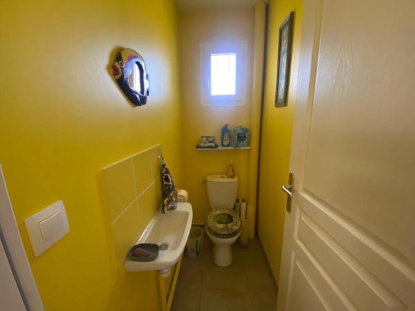 SAINT MICHEL EN L'HERM (85) AU CALME ET A 5 MIN DES PLAGES VILLA 2015 GRAND CONFORT 3 CHAMBRES SUR 600M²