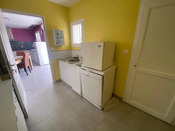 SAINT MICHEL EN L'HERM (85) AU CALME ET A 5 MIN DES PLAGES VILLA 2015 GRAND CONFORT 3 CHAMBRES SUR 600M²