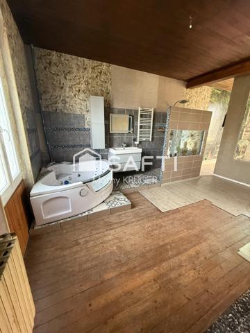 Grande maison à rénover proche Bergerac