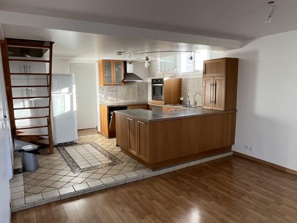 Appartement
         4 pièces
        - 96 m² 205 000 € *
