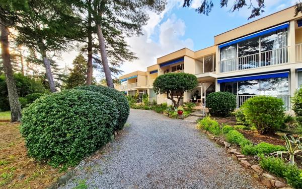 Appartement à vendre    2 pièces • 41 m2 Saint-Raphaël