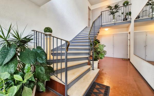Appartement à vendre    2 pièces • 41 m2 Saint-Raphaël
