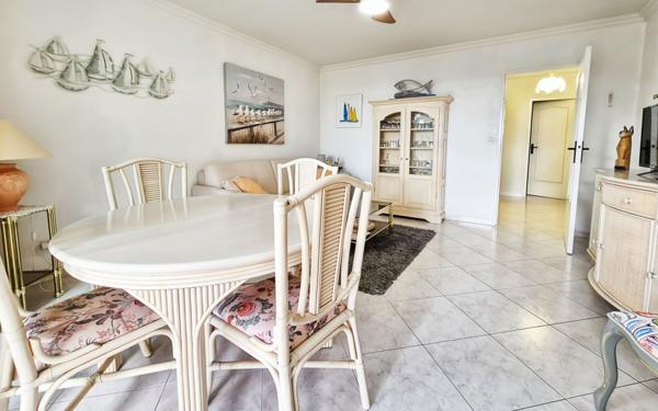 Appartement à vendre    2 pièces • 41 m2 Saint-Raphaël