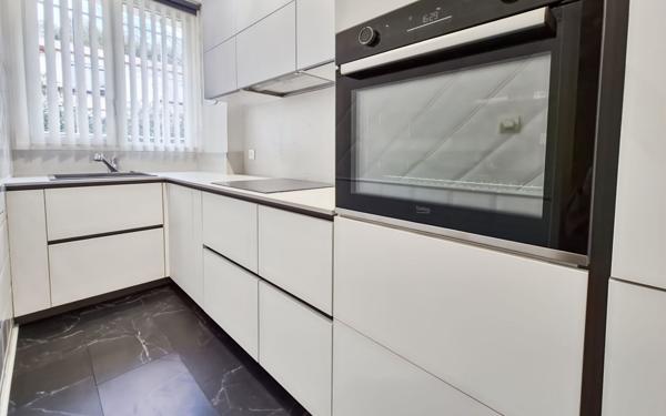 Appartement à vendre    2 pièces • 41 m2 Saint-Raphaël