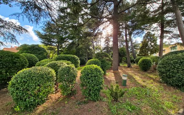 Appartement à vendre    2 pièces • 41 m2 Saint-Raphaël