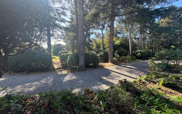 Appartement à vendre    2 pièces • 41 m2 Saint-Raphaël