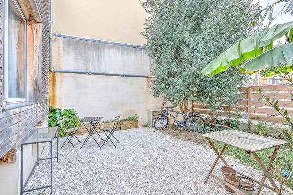 Comme une maison à Bobigny 3 pièces avec jardin et parking