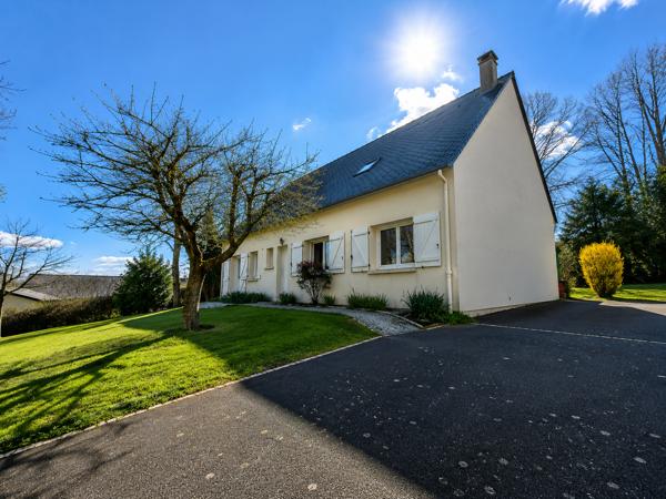 Maison
         6 pièces
        - 170 m² 334 900 € *