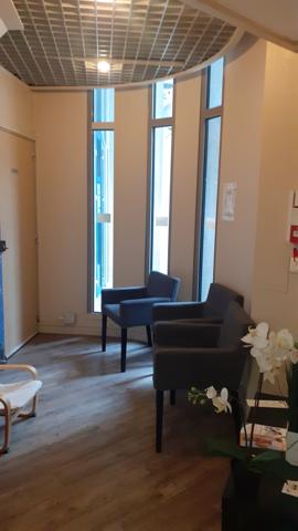 Local Commercial 3 pièces - 105 m²