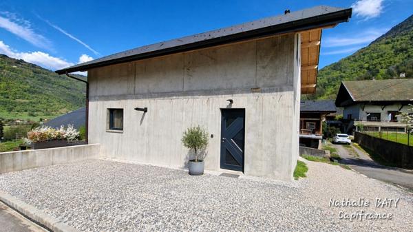 Maison 182 m² + Annexe + Terrain piscinable