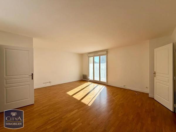Appartement à louer 3 pièces 70.3m²