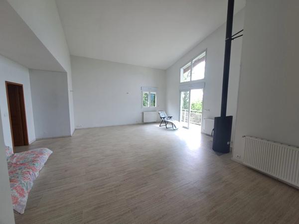 Maison contemporaine en ossature bois avec vue dominante