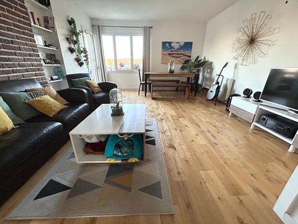 Appartement Poissy 3 pièce(s) 67 m2 244 000 € ** - Référence 9075