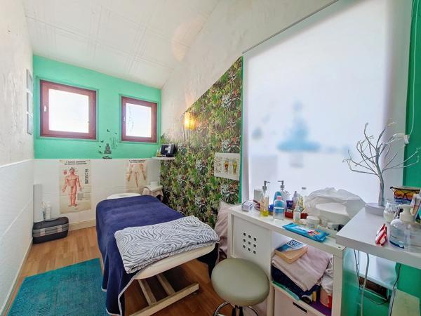 Local professionnel, 37 m², Saint-Jean-de-Luz, secteur Fargeot - proche gare